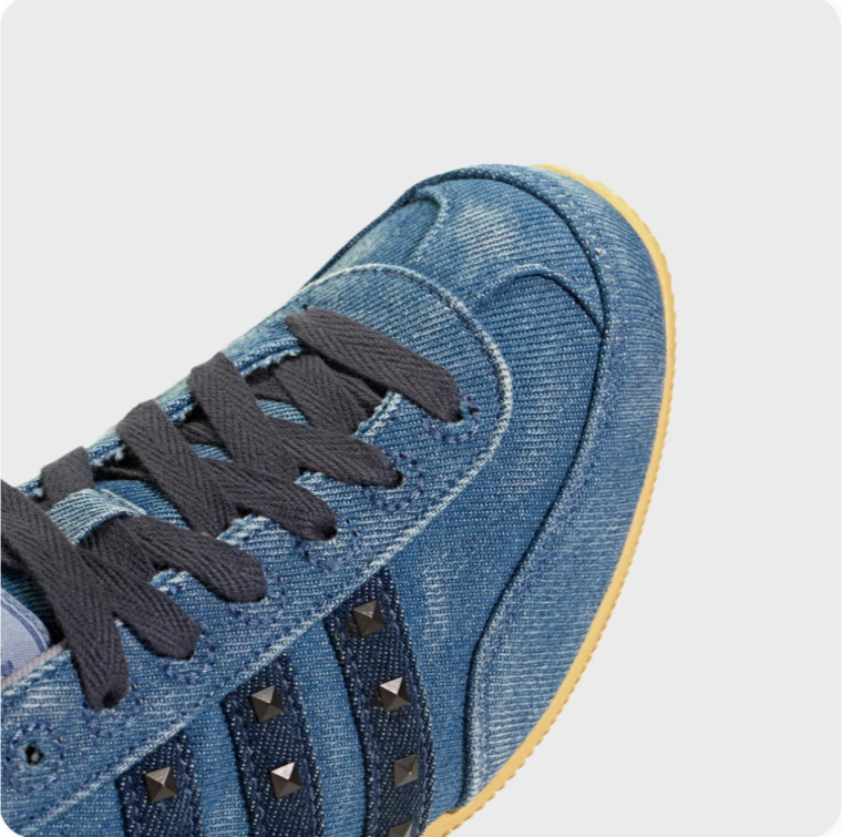Adidas Low-Top Sneakers – Denim Blue with Dark Stripes & Gum-Colored Sole