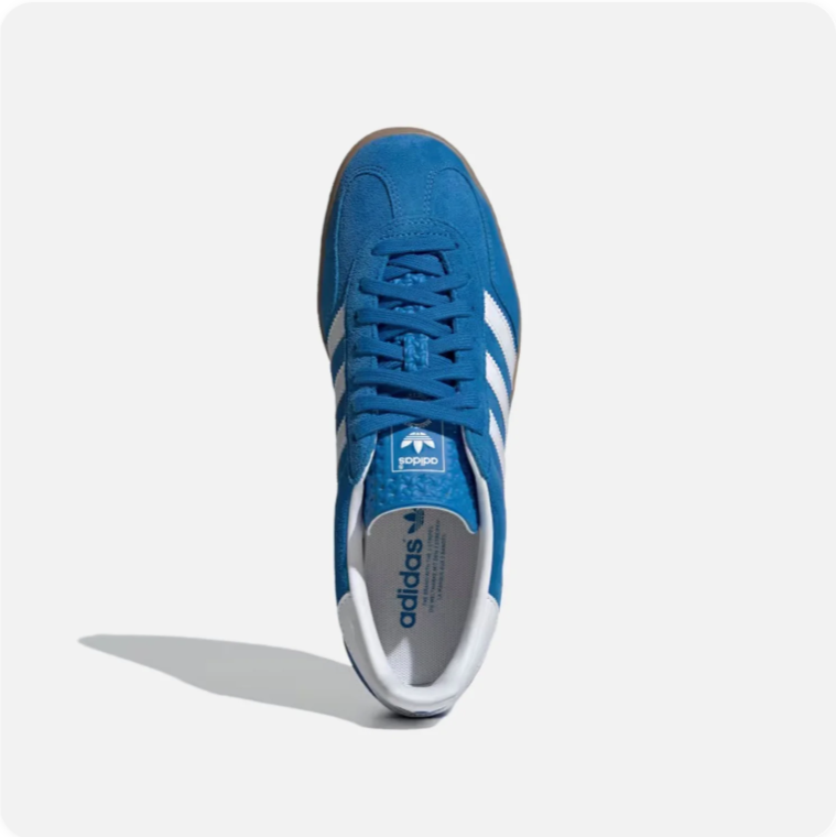 Adidas Gazelle Low-Top Sneakers – Blue & White with Gum-Colored Sole