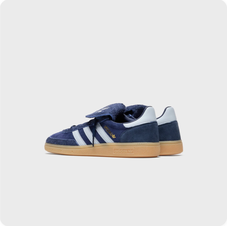 Adidas Low-Top Sneakers – Navy & White with Fold-Over Tongue